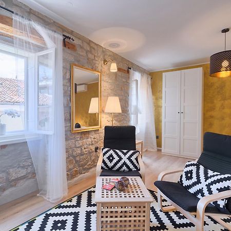 Luxury Apartment Fabris Ровин Екстериор снимка