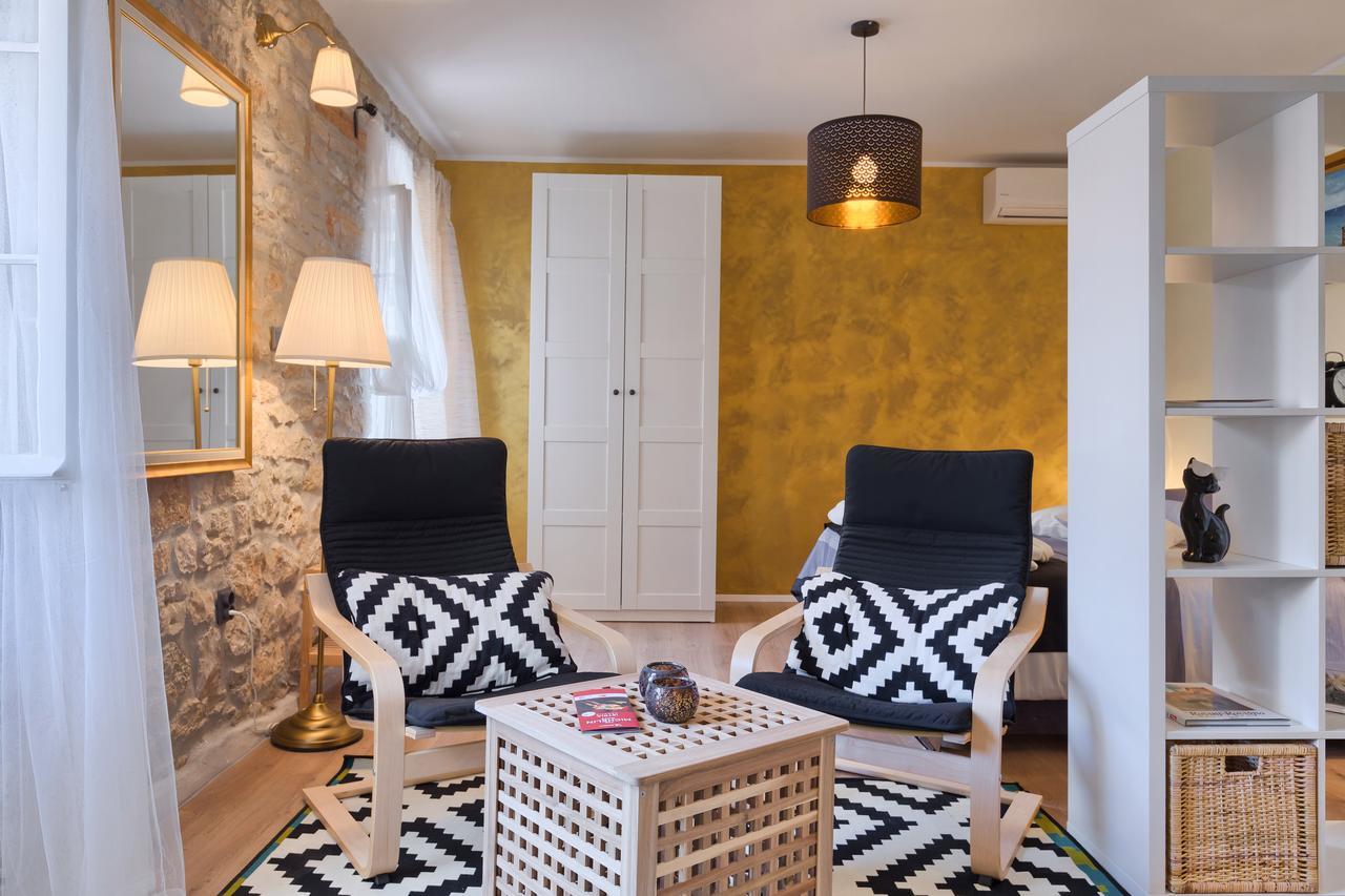 Luxury Apartment Fabris Ровин Екстериор снимка