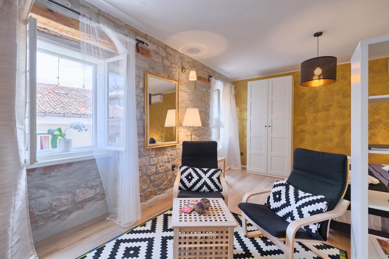Luxury Apartment Fabris Ровин Екстериор снимка