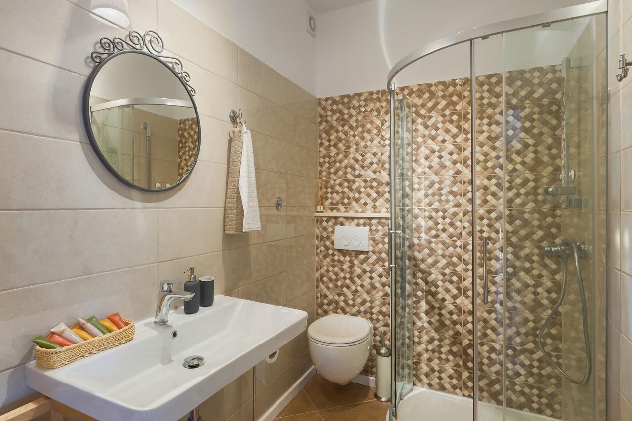 Luxury Apartment Fabris Ровин Екстериор снимка